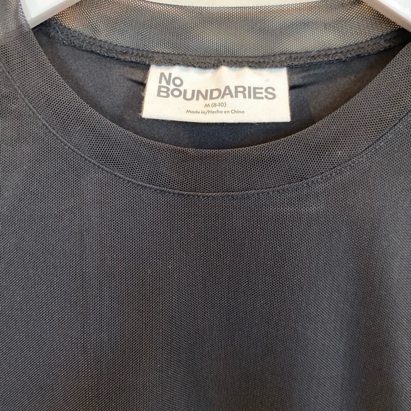 No Boundaries Mesh Overlay Crop T Shirt Black Medium - Picture 2 of 5